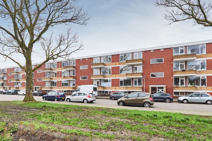 Bezettingslaan 32 in Groningen foto
