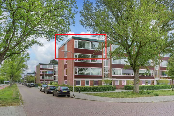Biallosterskilaan 9 in Santpoort-Noord