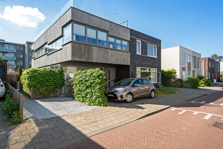 Biancaland 111A in 's-Gravenhage