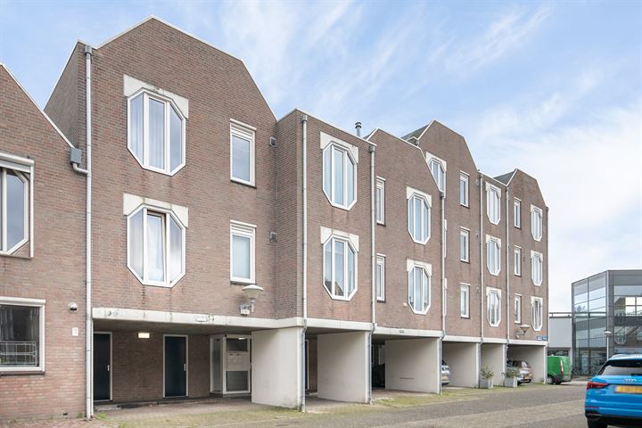 Biarritzplein 21 in Eindhoven foto