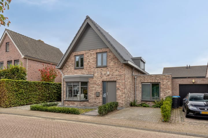 Biesveld 26 in Rijsbergen foto