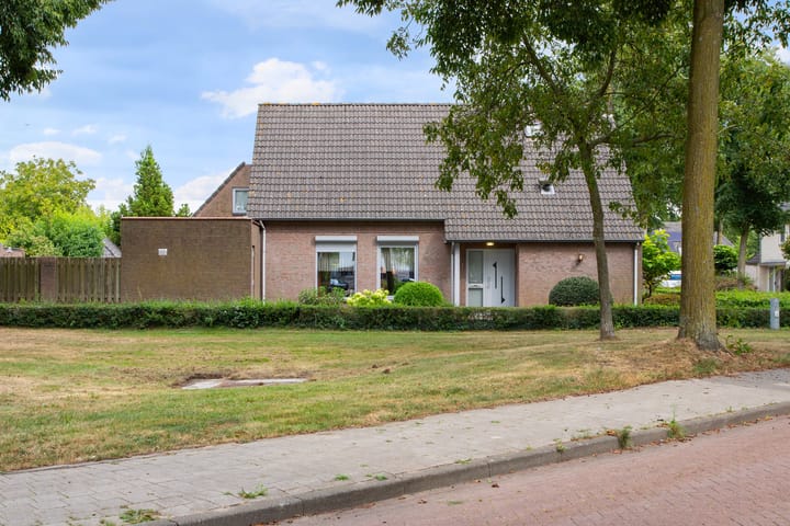 Biezeveld 7 in Bladel foto