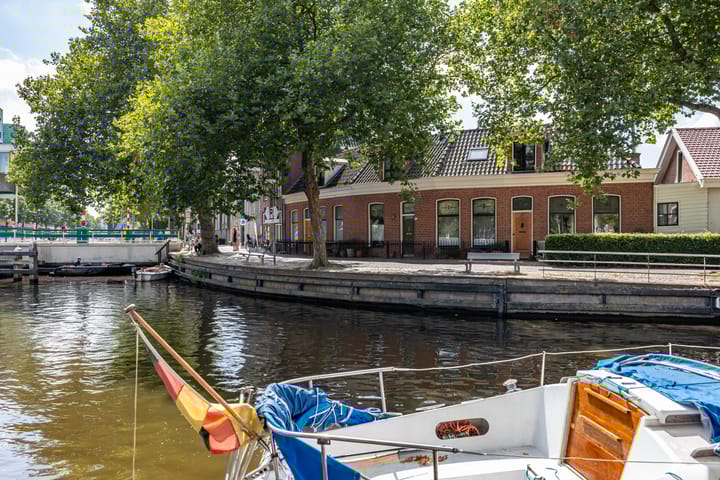 Bij de Sluis 4 in Groningen foto