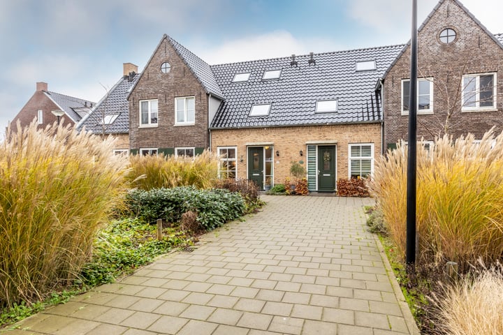 Bijenkorf 22 in Moordrecht foto