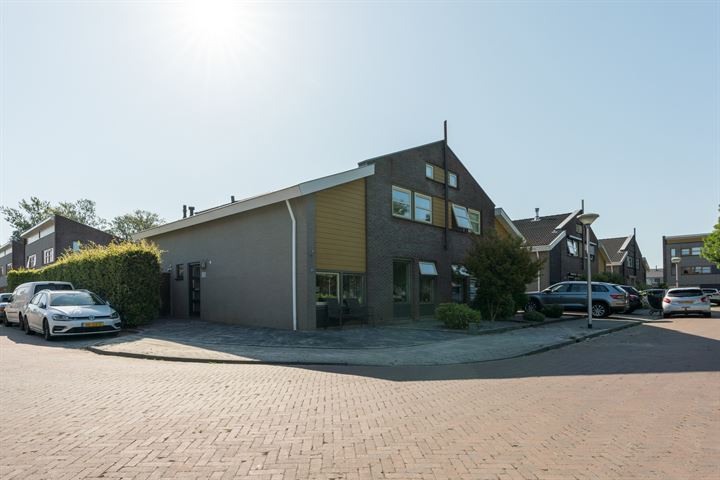 Bijvank 13 in Vroomshoop foto