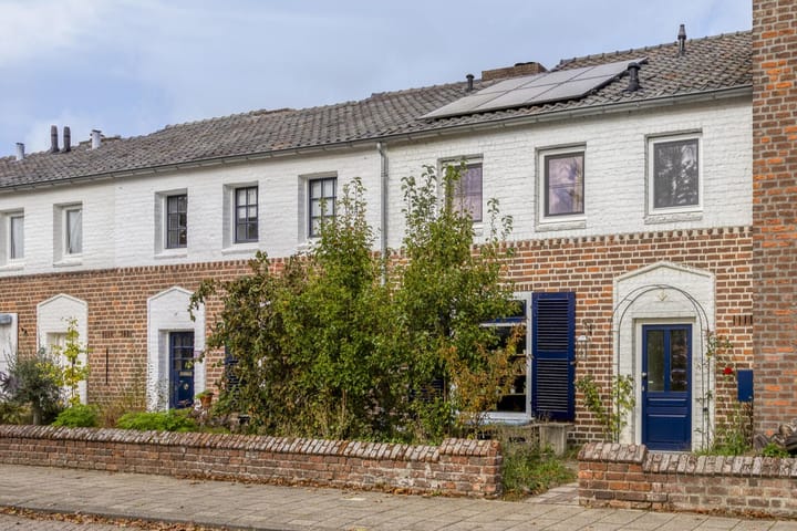 Bikkelkampplein 1 in Grave foto