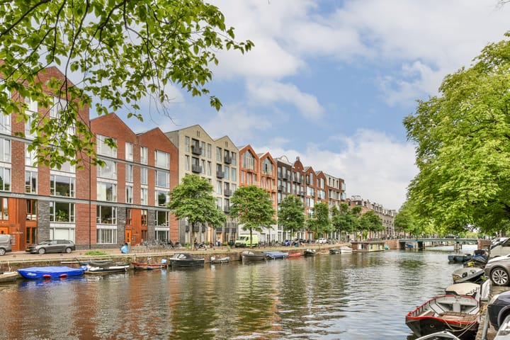 Bilderdijkkade 52B in Amsterdam foto