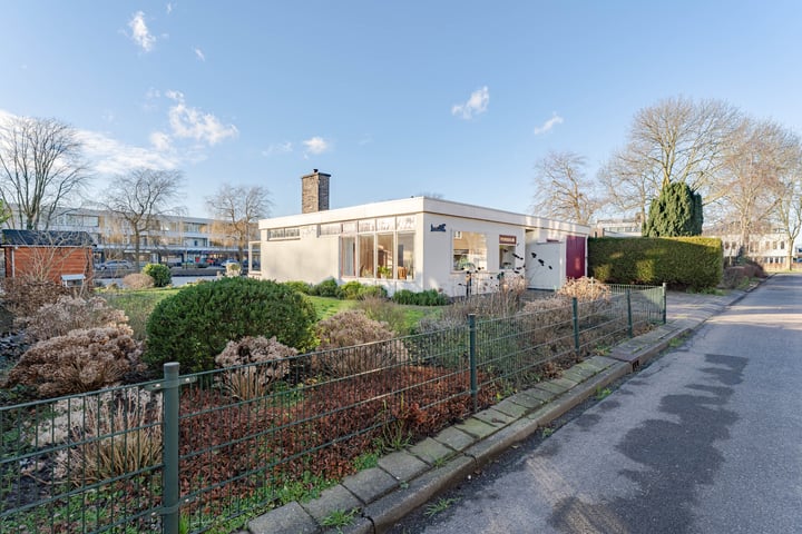 Bilderdijklaan 11 in Hazerswoude-Rijndijk foto