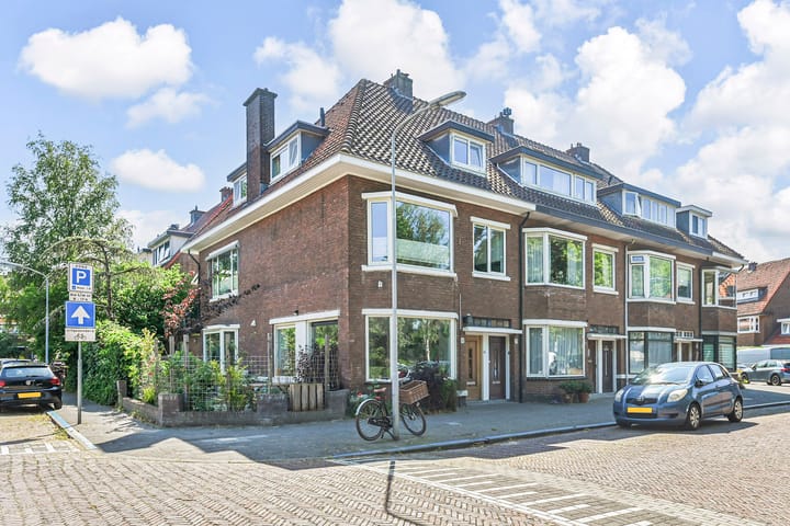 Bilderdijkplein 13 in Voorburg foto