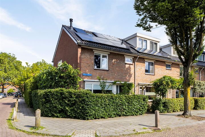 Bilderdijkstraat 1 in Zwolle foto