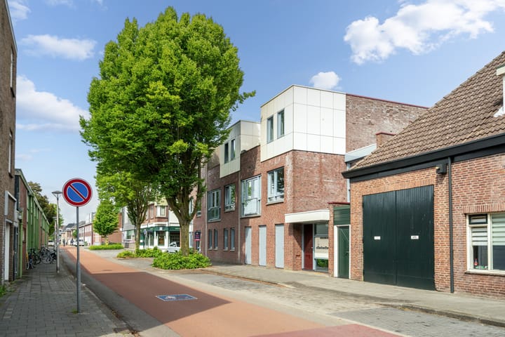 Bilderdijkstraat 2-8 in Enschede foto
