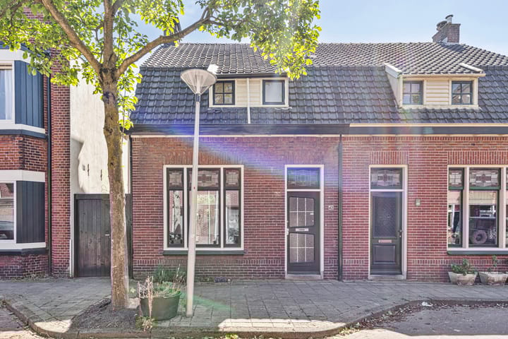 Bilderdijkstraat 42 in Enschede foto