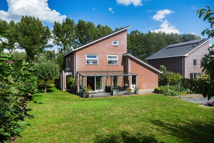 Bingerden 17 in Lelystad foto