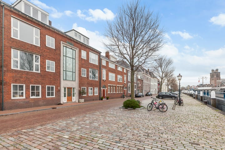 Binnen Kalkhaven 55 in Dordrecht foto