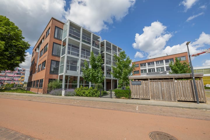 Binnen Parallelweg 10A in Helmond foto