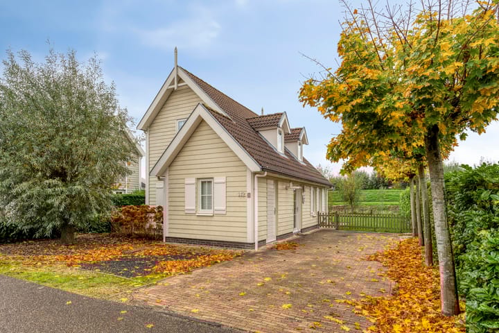 Binnendijk 2-142 in Wemeldinge