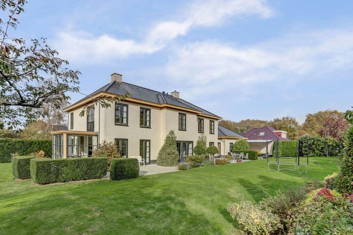 Binnenduin 45 in Burgh-Haamstede