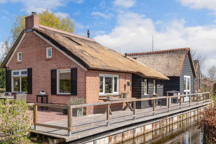 Binnenpad 23 in Giethoorn foto