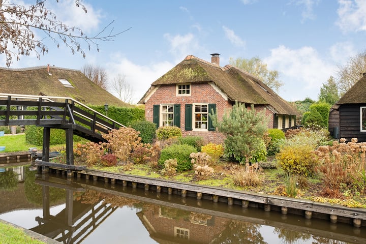 Binnenpad 37 in Giethoorn foto