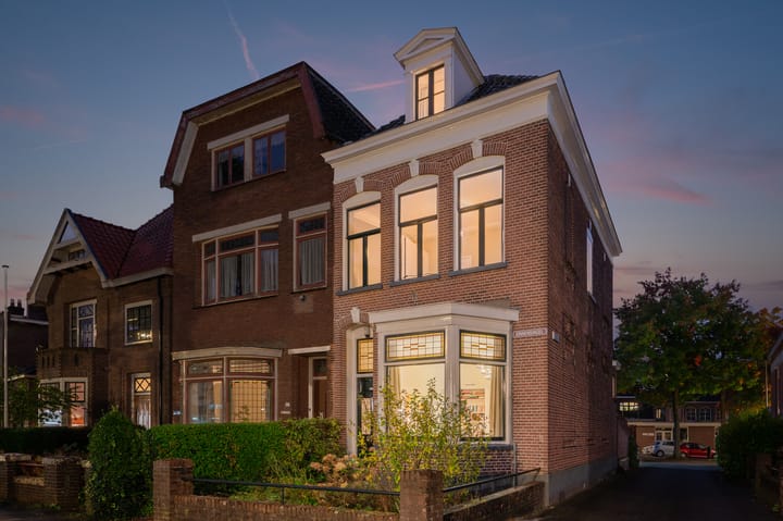 Binnensingel 20 in Deventer foto