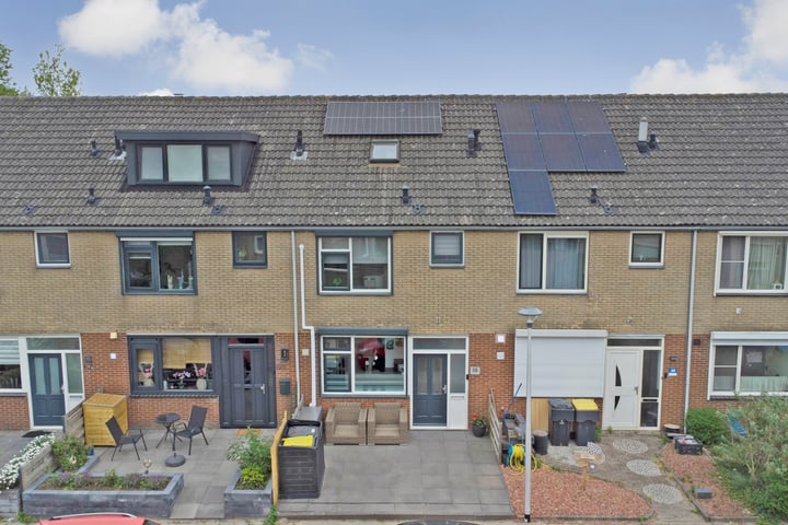 Binnensingel 58 in Strijen foto
