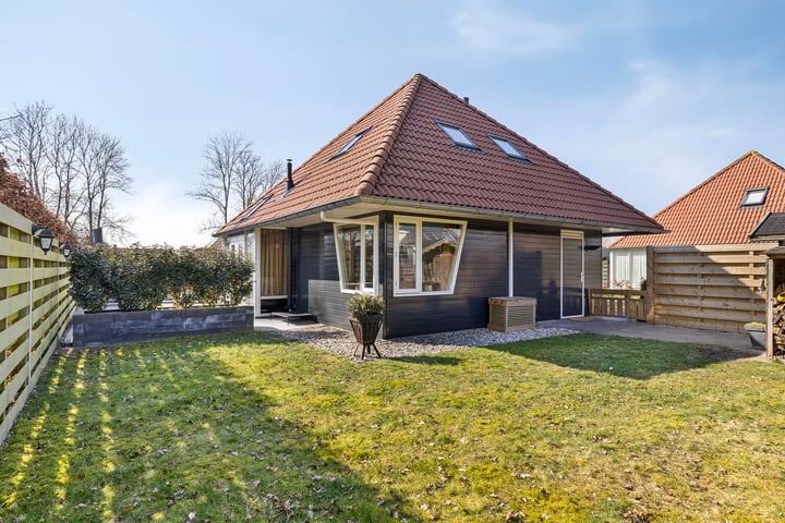 Binnenweg 110 in Nijeveen foto