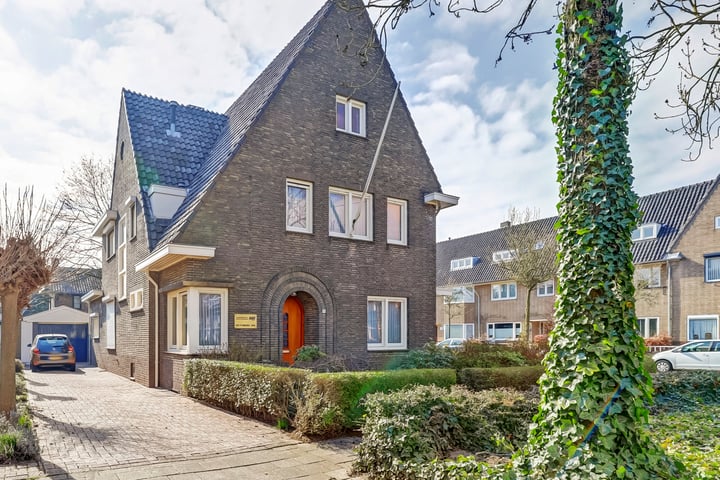 Bisschop Drehmansstraat 13 in Roermond foto