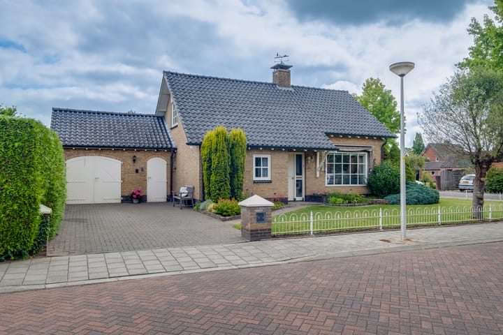 Foto van woning Bisschop van Munsterstraat 34, Borculo