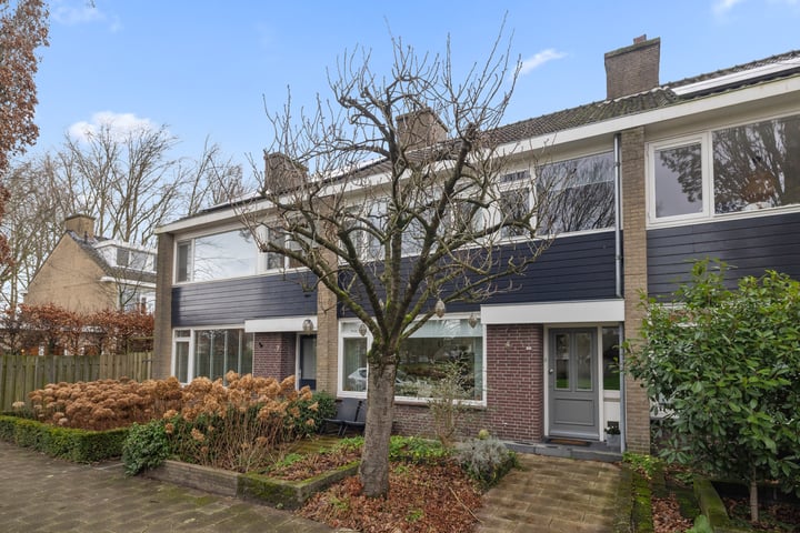 Bisschop Zwijsenplein 8 in Vught foto