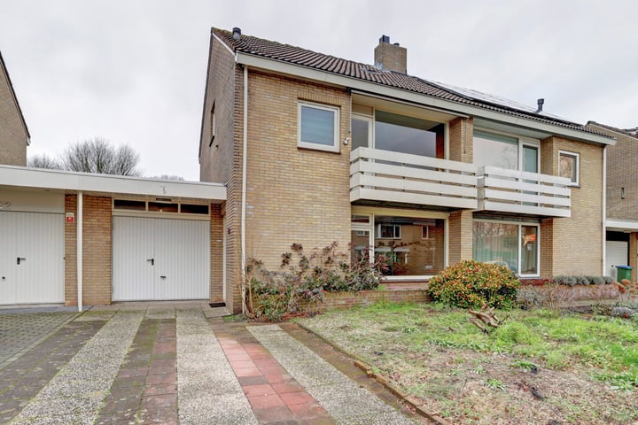 Bizetlaan 20 in Oosterhout foto