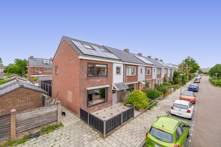 Bizetstraat 34 in Heemskerk