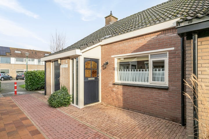 Bizetstraat 37 in Bunschoten-Spakenburg foto