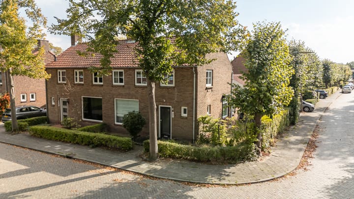 Bladerstraat 18 in Ulvenhout