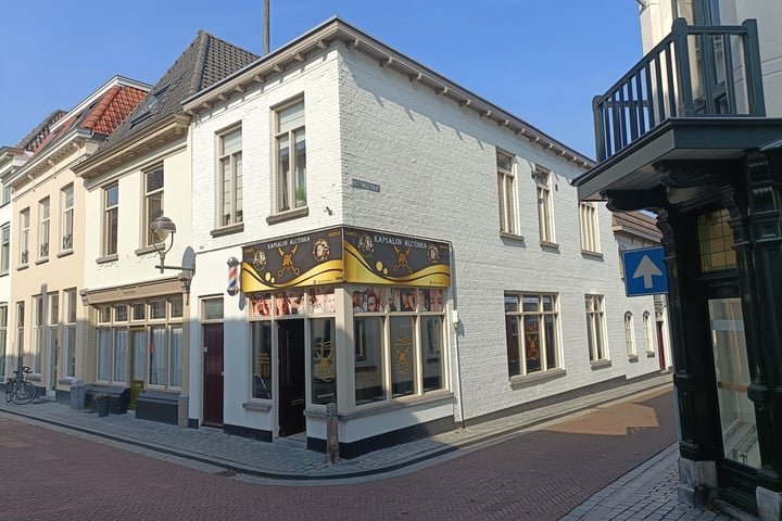 Blauwehandstraat 8 in Bergen op Zoom foto