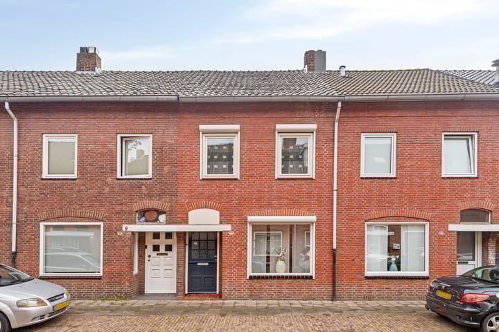 Blazoenstraat 10 in Tilburg foto
