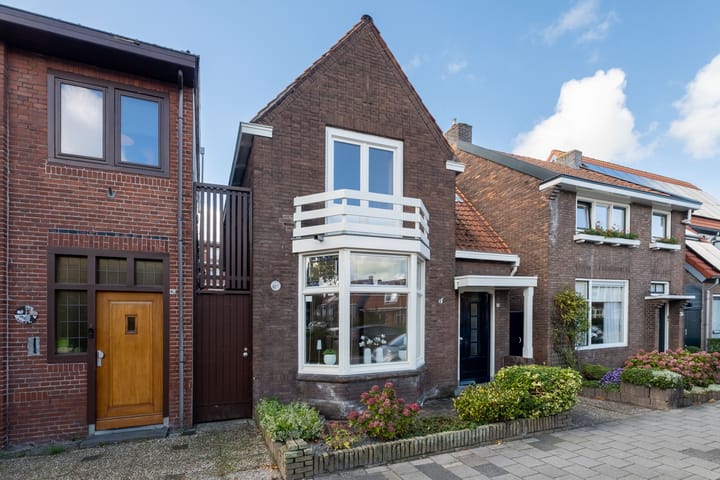 Bleeklaan 38 in Leeuwarden