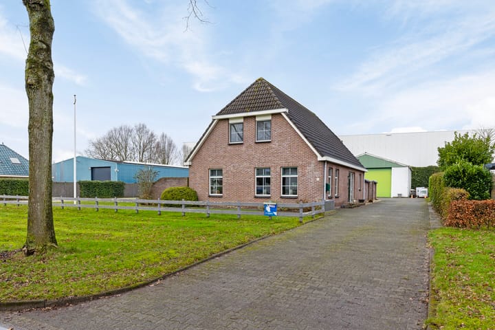 Bloemakkers 10 in Gieten