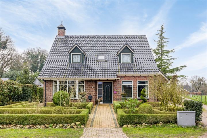 Bloemdijk 5 in Borger foto