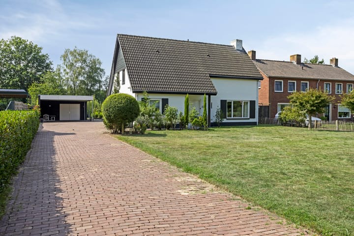 Bloemendaalweg 10a in Waalwijk foto