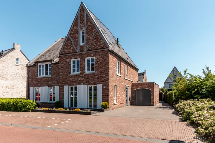 Bloemendreef 2 in Harderwijk foto