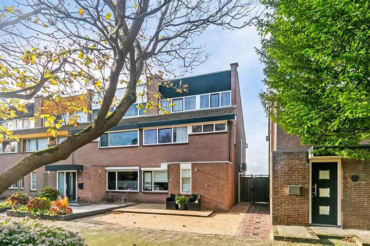 Foto van woning Bloemenlaan 110, Sint-Maartensdijk