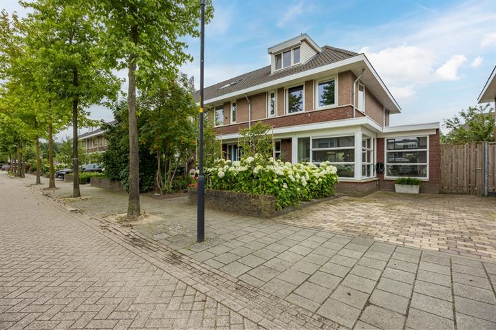 Bloemenstraat 15 in Bemmel foto
