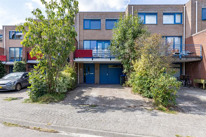 Bloemersmaborg 111 in Groningen foto