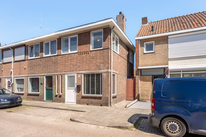 Bloemfonteinstraat 22 in Tilburg foto