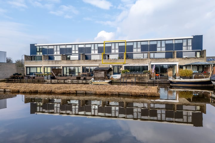 Bloemhaven 42 in Vinkeveen foto