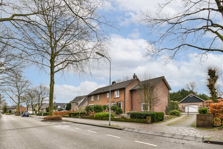 Bloemhofweg 8 in Nunspeet foto