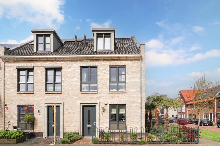 Bloemkamp 15 in Bunschoten-Spakenburg foto