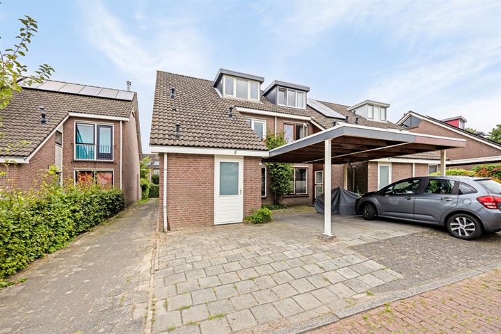Bloemkeshof 91 in Zaltbommel foto