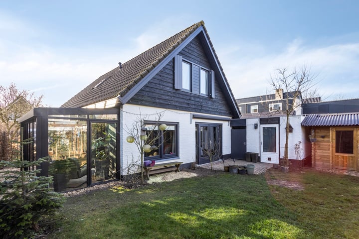 Bloemkeshof 96 in Zaltbommel foto