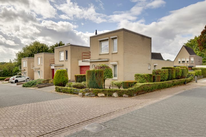 Bloemwilg 2 in Brunssum foto